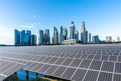 सिंगापुर के 2030 सौर स्थापना लक्ष्य को 2GW से 3GW तक उन्नत किया गया, EMA ने घ...